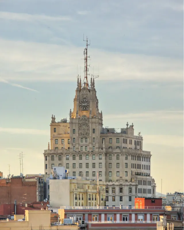 马德里 Gran Vía 的 Telefónica 大楼