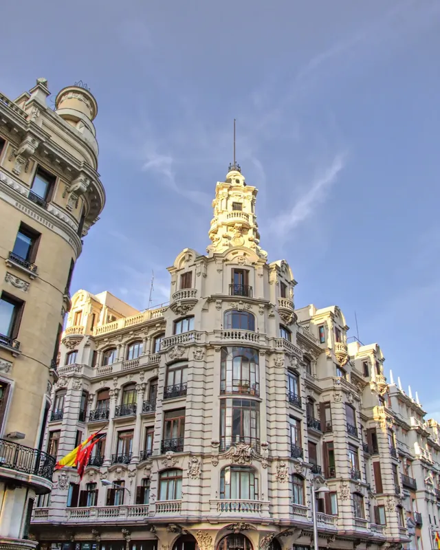 马德里 Gran Vía 历史建筑立面